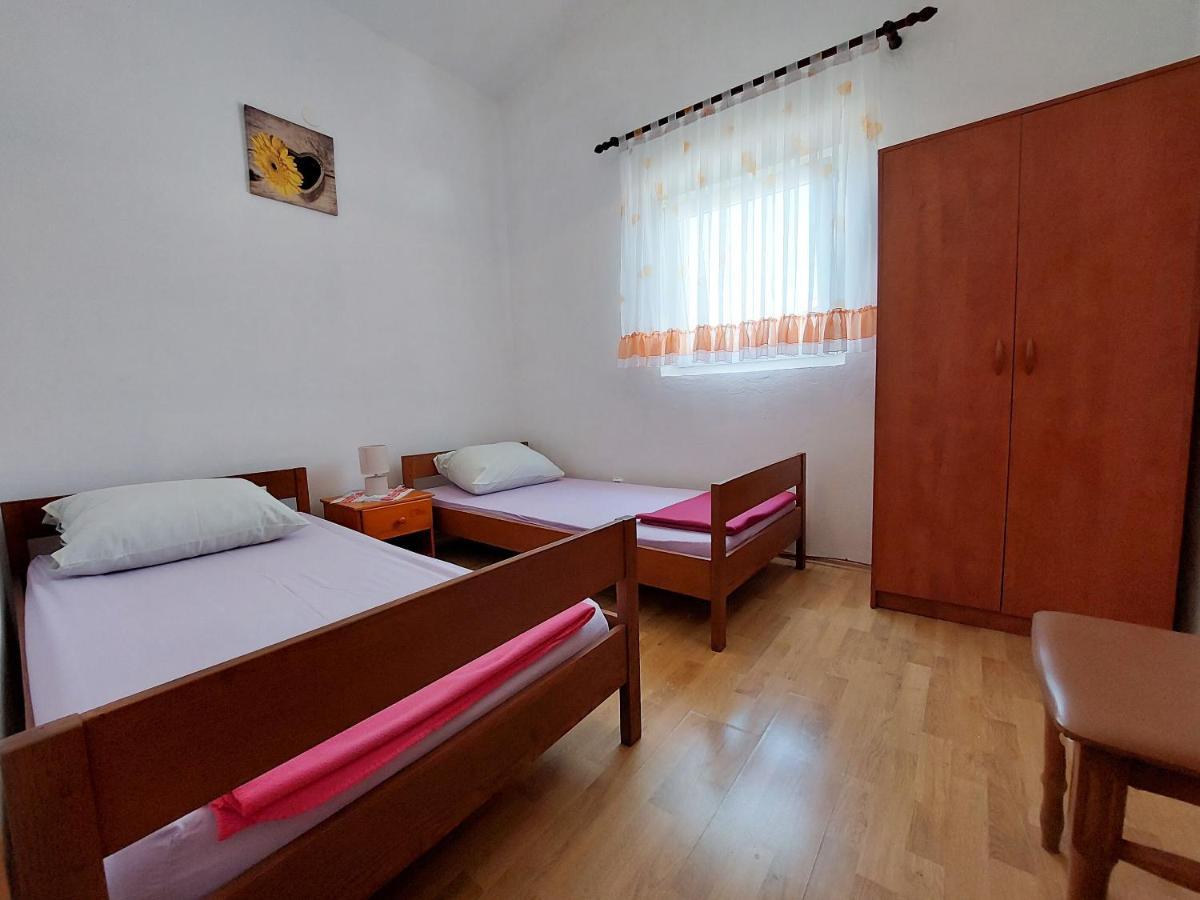 Apartment Ankica Punat Ngoại thất bức ảnh